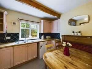 kitchen area - click for photo gallery
